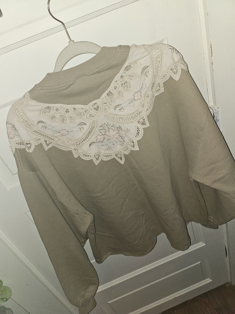 Jerzees Taupe Sweatshirt with Cream Lace Custom Made Cotrafe Core Vibes - Picture 9 of 12